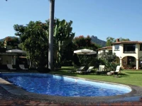 Casa Bugambilia, Un PequeГ±o Hotel en TepoztlГЎn 