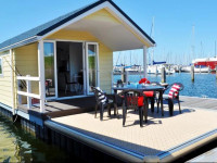 BestMarine Waterchalets Flevo Marina