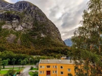 Trolltunga Guesthouse 