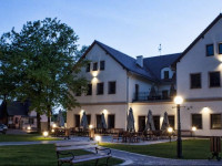 Hotel Modrzewiowy DwГіr