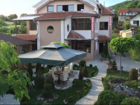 Hotel In Lukan Lux Plus