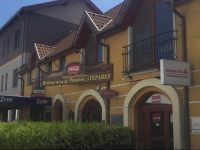 PenziГіn Stefarez New