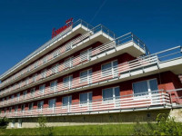Econo Hotel