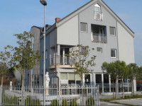 Apartments and Rooms Oliviers
