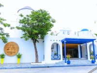 Santorini Park Stay 