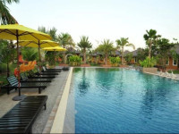 Park & Pool Resort