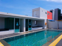 iCheck inn Central Patong
