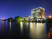 Coco View Hotel