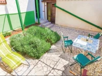 Bakarac *LXXXV * Holiday Home 