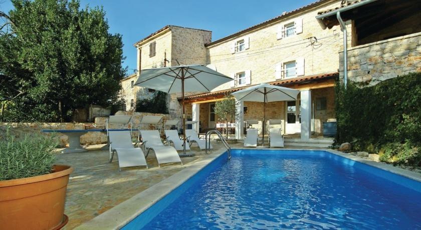 Stanisi Stanisi Holiday Home 