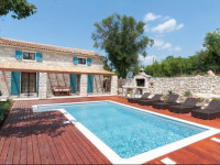 Bale 18 Holiday Home