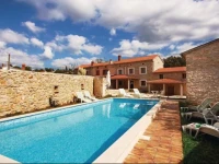 Orihi I Cr Holiday Home 