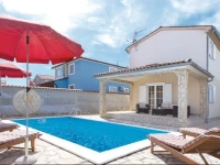 Three-Bedroom Holiday home Betiga with an Outdoor Swimming Pool 03 