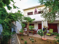 Three-Bedroom Holiday home in Betina