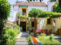 Santini Holiday Home 