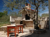 Comfy house for 7 with yard & barbecue 