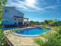 Drinovci with a Fireplace 444 Holiday Home 