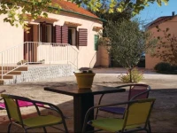 Dubravice-Skradin *LXXVII * Holiday Home 