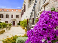 Kazbek Boutique Hotel 