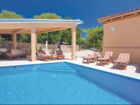 Garica 11 Holiday Home 