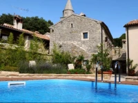 s Poli Svetega Antona Holiday Home 