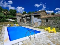 Zei XIII Holiday Home 