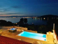 Preko 3 Holiday Home 