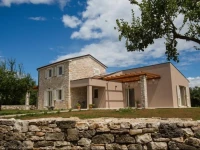 Vila Marten Holiday Home 