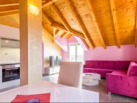 Nevera Holiday Home 