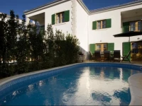 Mare Holiday Home 