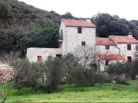 Kastil Holiday Home 