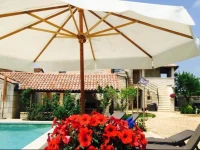 Villa Roses 