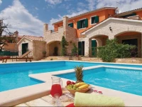 Golubovo I Holiday Home 