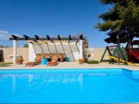Villa Omega IH4302 