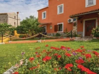 Labin 52 Holiday Home 