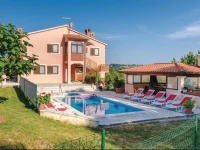 Vinez V Holiday Home 
