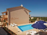 Liznjan Cr z Holiday Home 