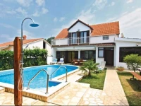 Montiron V Holiday Home 