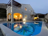 Villa Tomo 