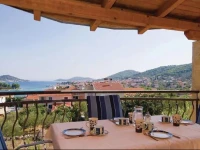 Klarin Holiday Home 