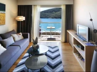Adoral Hotel 
