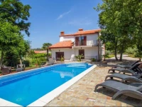 Kapelica Holiday Home 