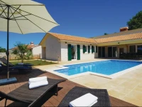 Four-Bedroom Holiday home Ruzici with an Outdoor Swimming Pool 06 