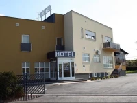 Tina Hotel 