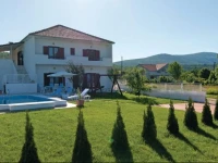 Sinj with a Fireplace 417 Holiday Home 