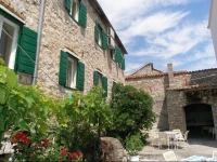 Malin Guesthouse 