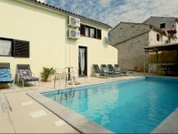 Tar 50 Holiday Home 