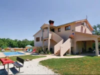 Tinjan 31 with Outdoor Swimmingpool Holiday Home 