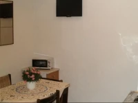 House Gloria 1 
