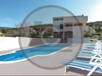 Tugare I Holiday Home 